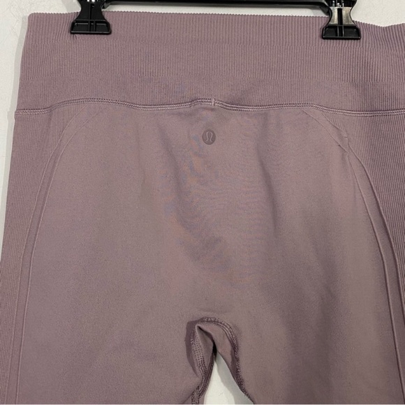 LULULEMON Ebb to Street Legging Frosted Mulberry 10 - Picture 7 of 10